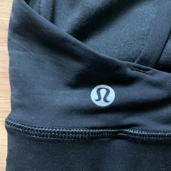 🖤 PELOTON x LULULEMON | Energy Sports Bra Size 4 - Picture 5 of 7